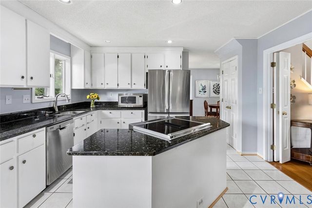 2711 Robson Ct, Henrico, VA 23233