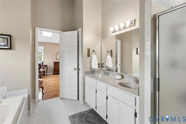 2711 Robson Ct, Henrico, VA 23233
