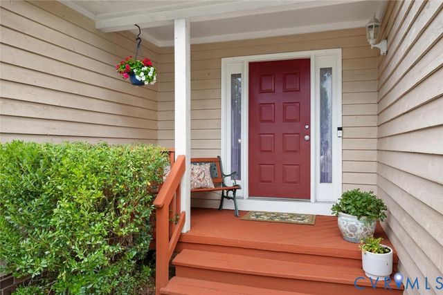 2711 Robson Ct, Henrico, VA 23233