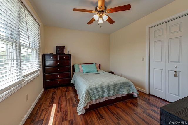 69 Chimney Lane, Levittown, NY 11756