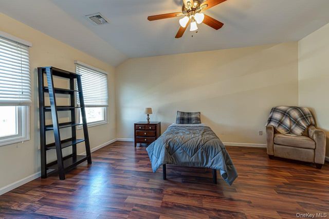 69 Chimney Lane, Levittown, NY 11756