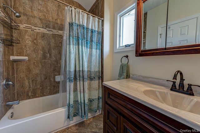 69 Chimney Lane, Levittown, NY 11756