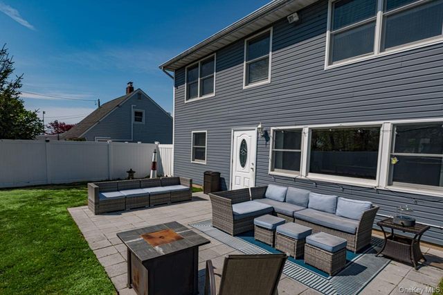 69 Chimney Lane, Levittown, NY 11756