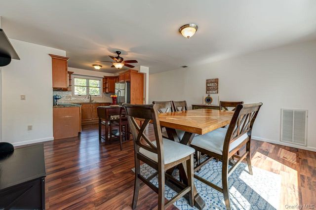 69 Chimney Lane, Levittown, NY 11756