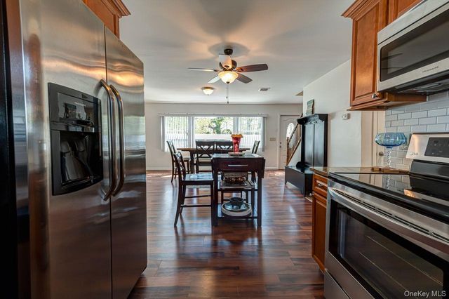 69 Chimney Lane, Levittown, NY 11756