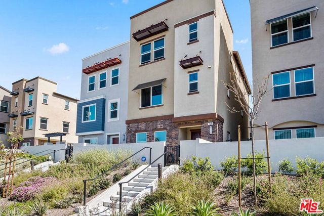 720 Grace Avenue, Inglewood, CA 90301