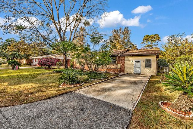 601 Lincoln Ln., Conway, SC 29526