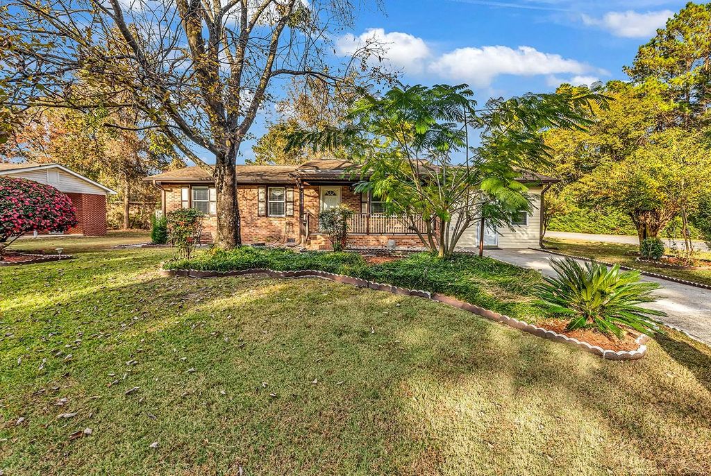 601 Lincoln Ln., Conway, SC 29526