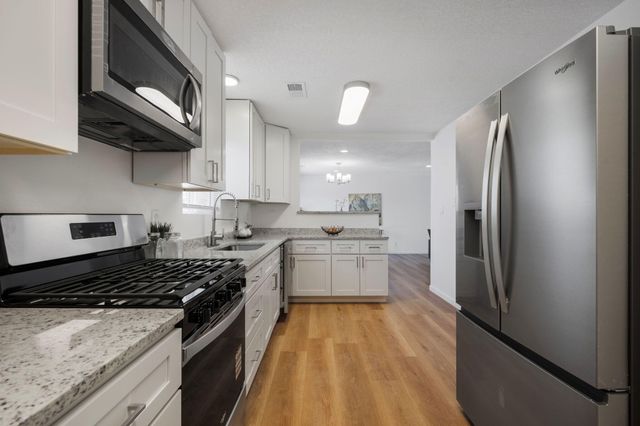 721 Chuckwagon Road SE, Rio Rancho, NM 87124