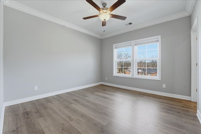 7483 Highway 70 S Apt 302, Nashville, TN 37221