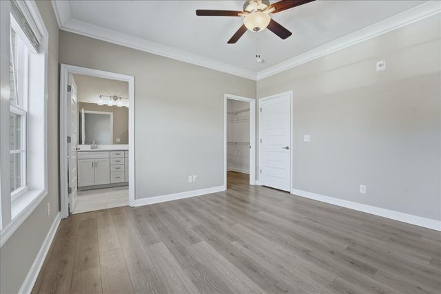 7483 Highway 70 S Apt 302, Nashville, TN 37221