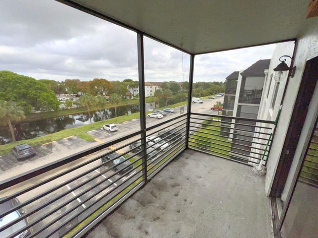 3700 N Pine Island Road 408, Sunrise, FL 33351