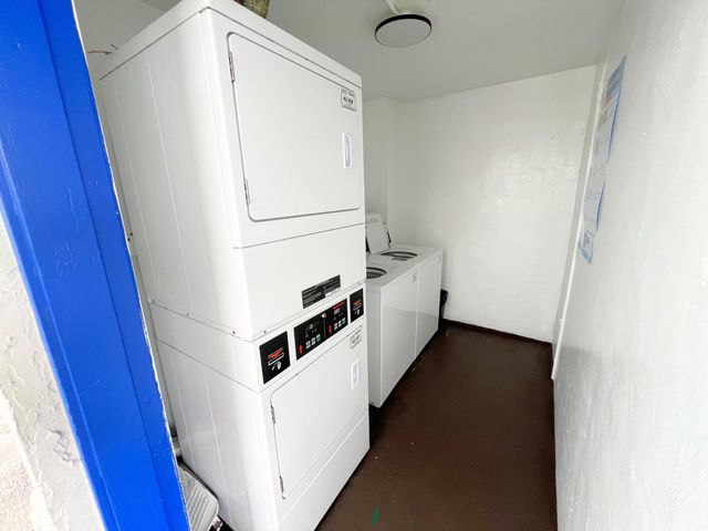 3700 N Pine Island Road 408, Sunrise, FL 33351