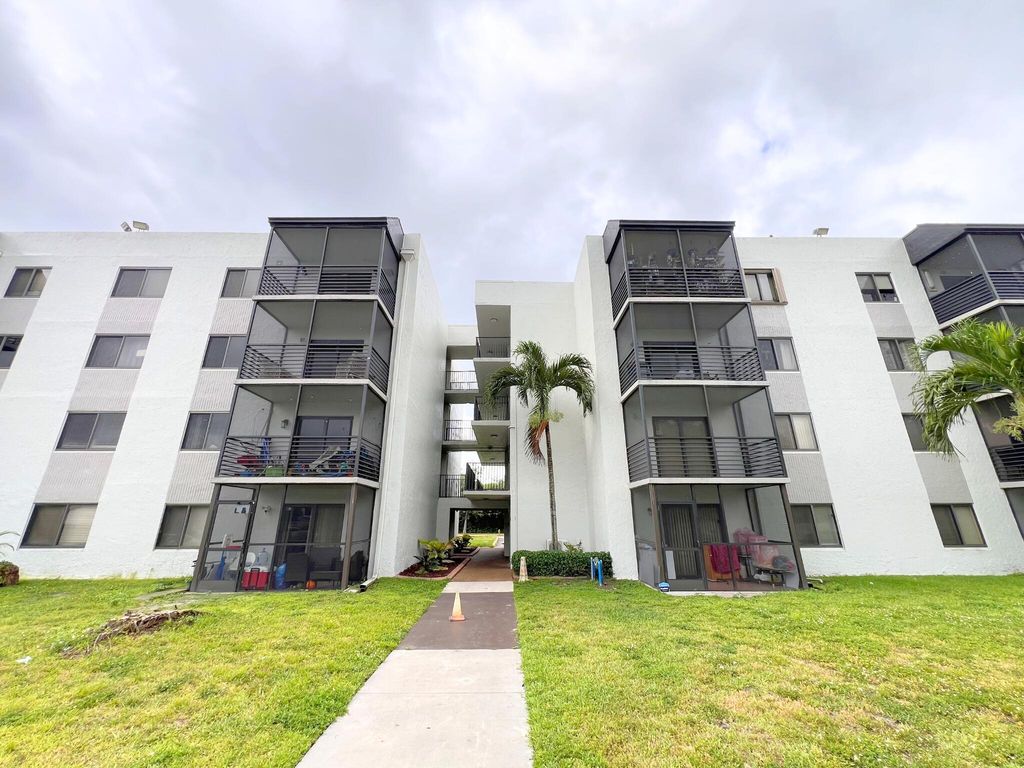 3700 N Pine Island Road 408, Sunrise, FL 33351
