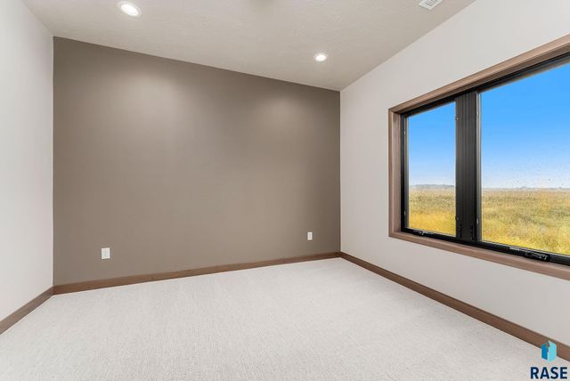 412 N Almond Ave Avenue, Brandon, SD 57005