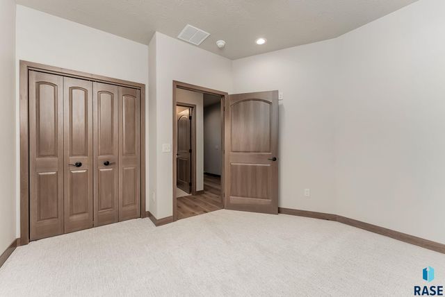 412 N Almond Ave Avenue, Brandon, SD 57005