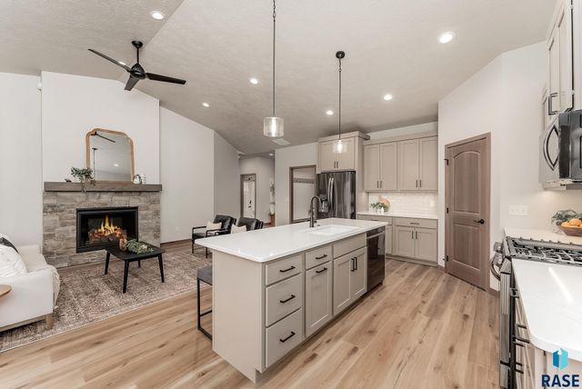 412 N Almond Ave Avenue, Brandon, SD 57005