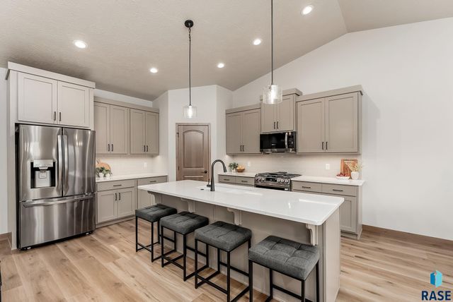 412 N Almond Ave Avenue, Brandon, SD 57005