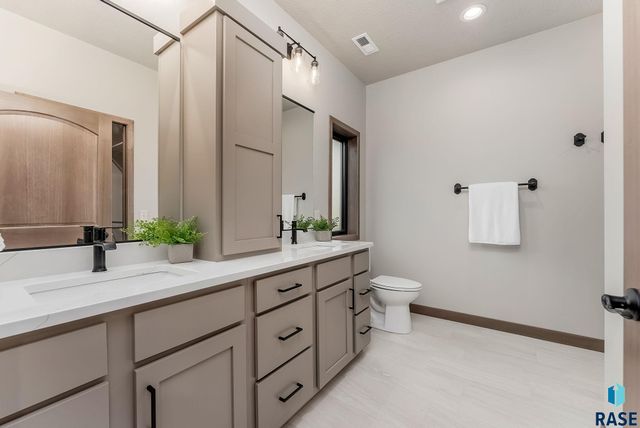 412 N Almond Ave Avenue, Brandon, SD 57005