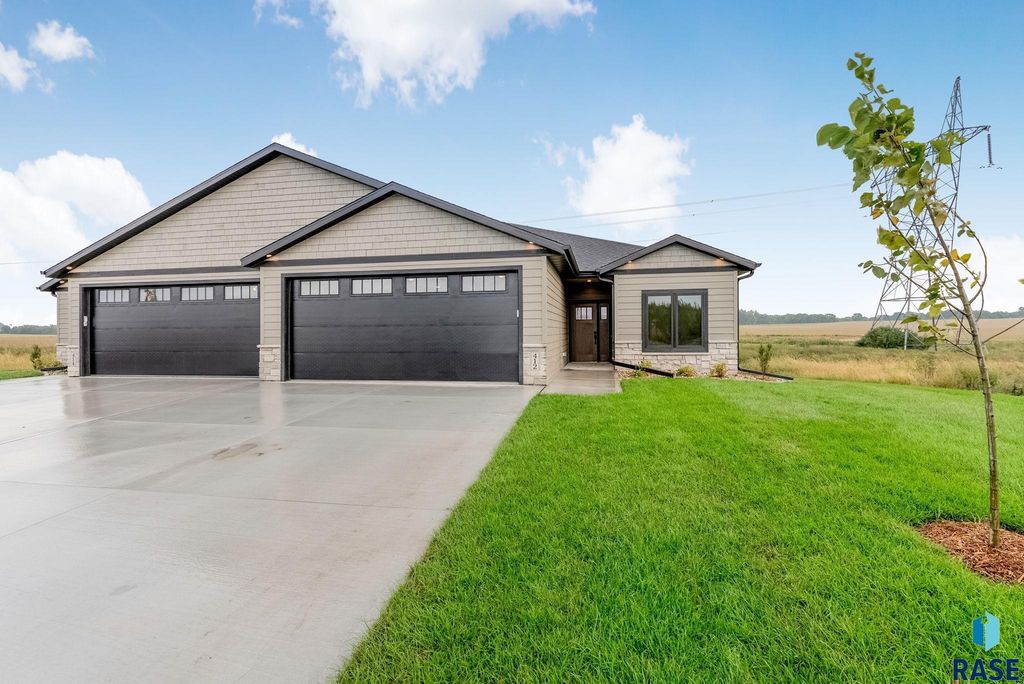 412 N Almond Ave Avenue, Brandon, SD 57005