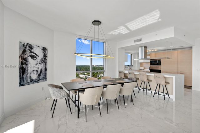 17111 Biscayne Blvd 2002, North Miami Beach, FL 33160