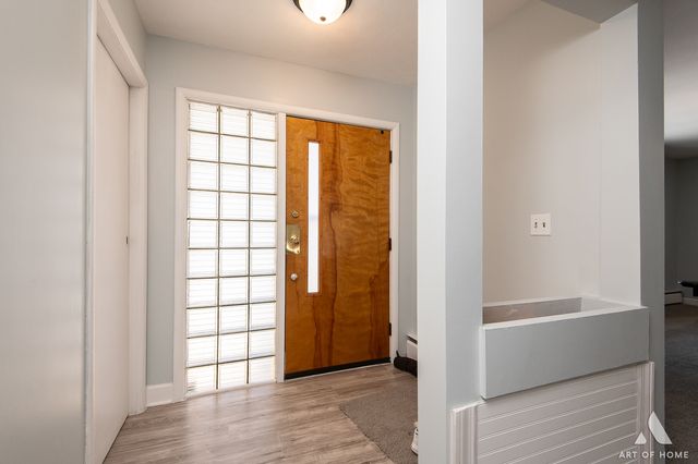 407 Farmington Avenue, Joliet, IL 60435