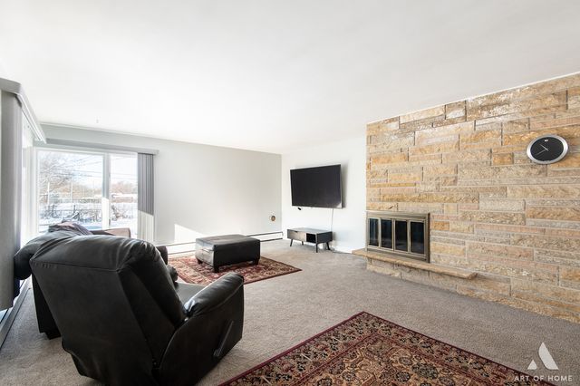 407 Farmington Avenue, Joliet, IL 60435