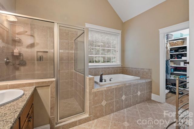 138 Fox Hunt Drive, Mooresville, NC 28117