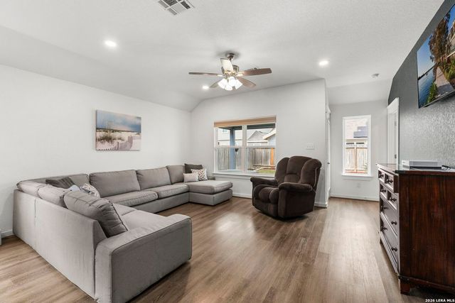 10635 Rosalina Loop, Converse, TX 78109