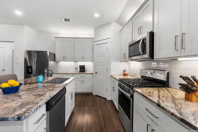 10635 Rosalina Loop, Converse, TX 78109