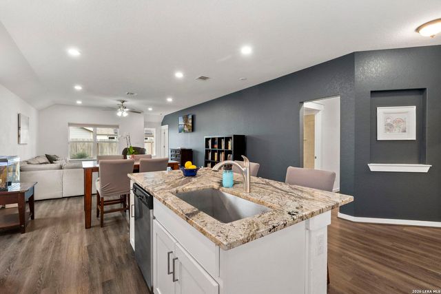 10635 Rosalina Loop, Converse, TX 78109