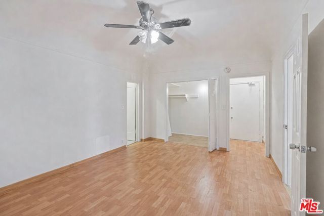 526 S Oxford Avenue 100, Los Angeles, CA 90020