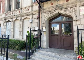 526 S Oxford Avenue 100, Los Angeles, CA 90020