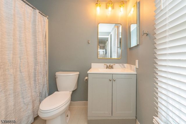 44 Cambridge East, Oxford Twp., NJ 07863