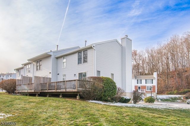 44 Cambridge East, Oxford Twp., NJ 07863