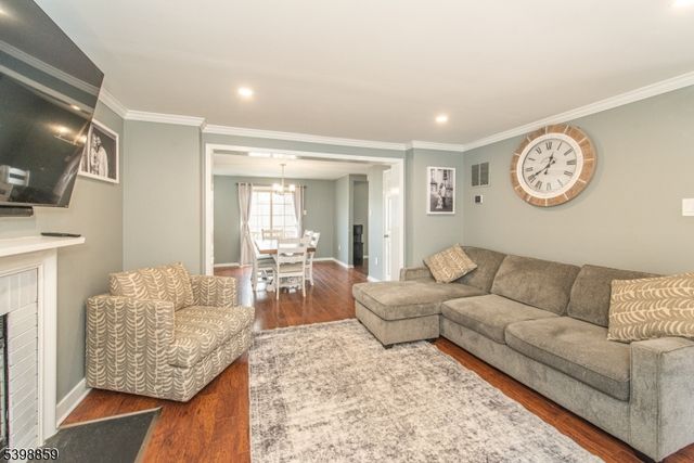 44 Cambridge East, Oxford Twp., NJ 07863