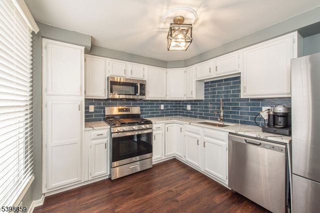 44 Cambridge East, Oxford Twp., NJ 07863