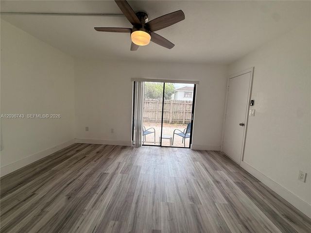 10875 NW 7th Street 1136, Miami, FL 33172