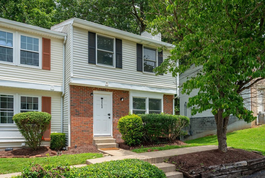 3548 Seneca Forest Dr, Nashville, TN 37217