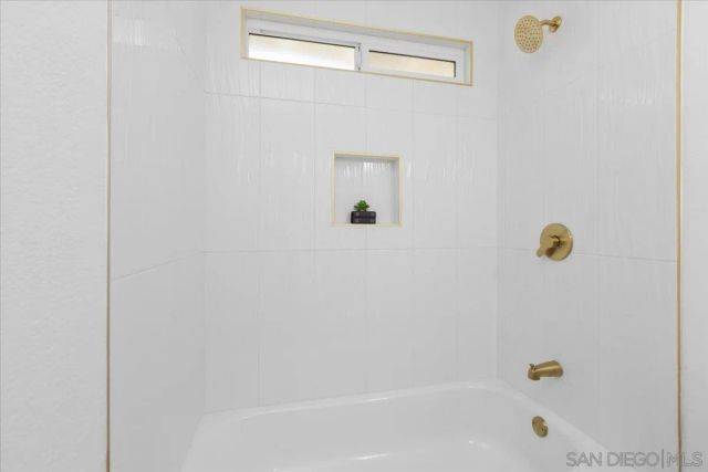 1789 Avenida Segovia, Oceanside, CA 92056