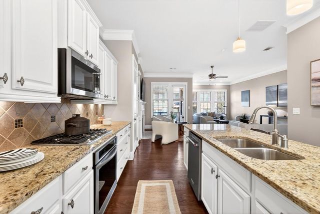 3634 Brookleigh NE Lane, Brookhaven, GA 30319