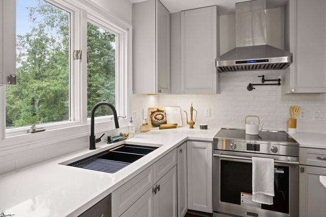 301 Sugar Creek Lane, Greer, SC 29650