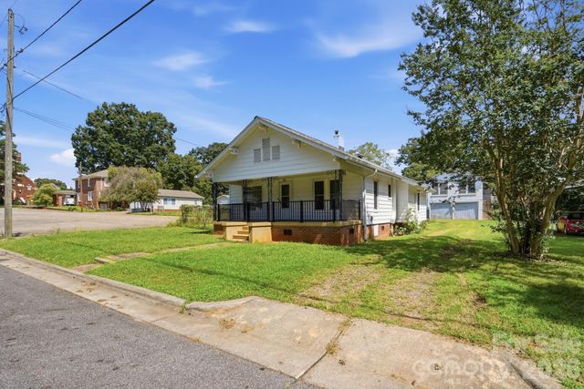 132 North Avenue, Troutman, NC 28166