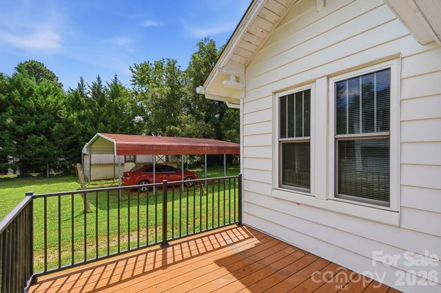 132 North Avenue, Troutman, NC 28166