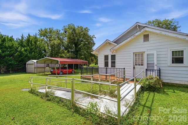 132 North Avenue, Troutman, NC 28166