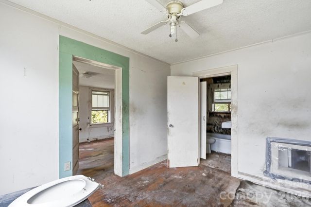 132 North Avenue, Troutman, NC 28166