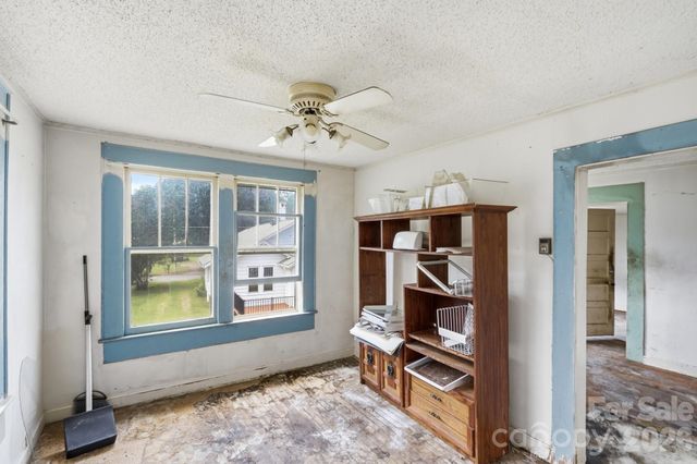 132 North Avenue, Troutman, NC 28166
