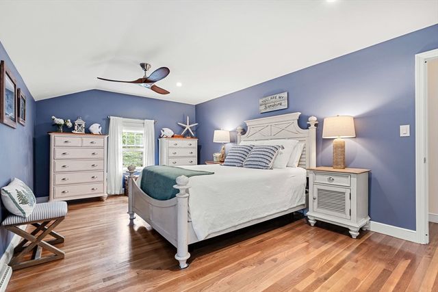 1 Valley Path, Marshfield, MA 02050