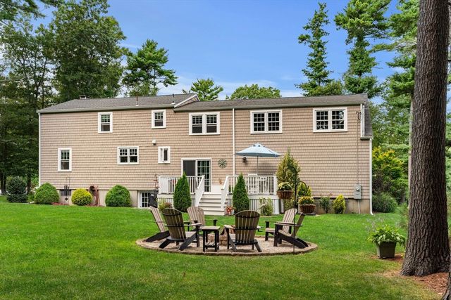 1 Valley Path, Marshfield, MA 02050