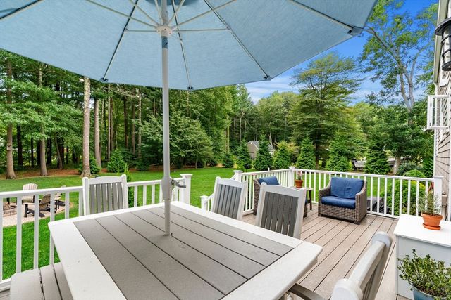 1 Valley Path, Marshfield, MA 02050
